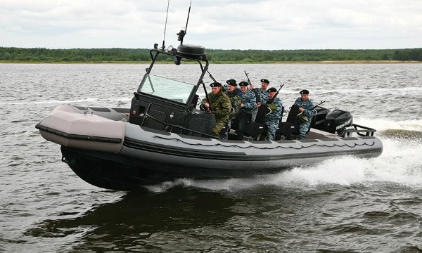 Скоростная штурмовая лодка БК 10M